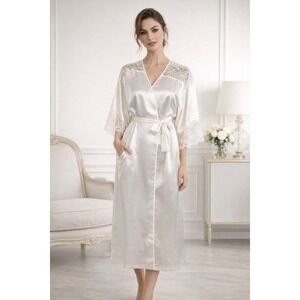 Vintage White Satin Lace Robe Large Embroidery Bridal Boudoir Glam Soft Elegance